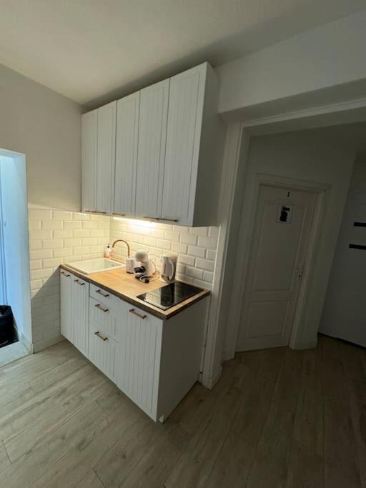 Chillout Apart 4 Bedrooms Varsóvia Exterior foto